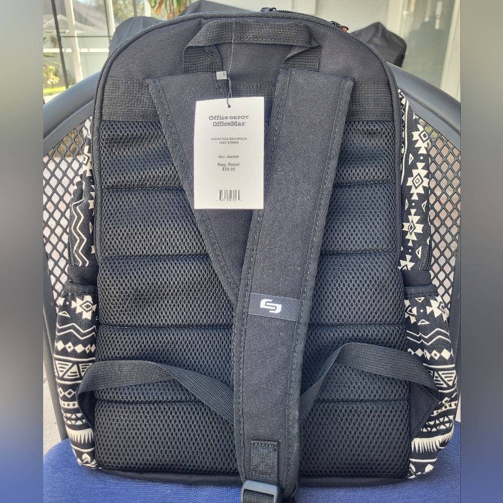 Backpack - Picture 3 of 4